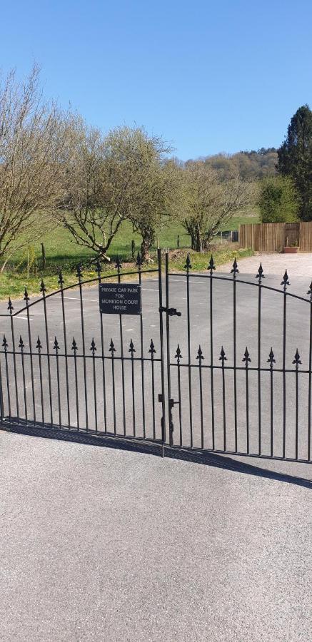Monkton Court House B&B Honiton Εξωτερικό φωτογραφία